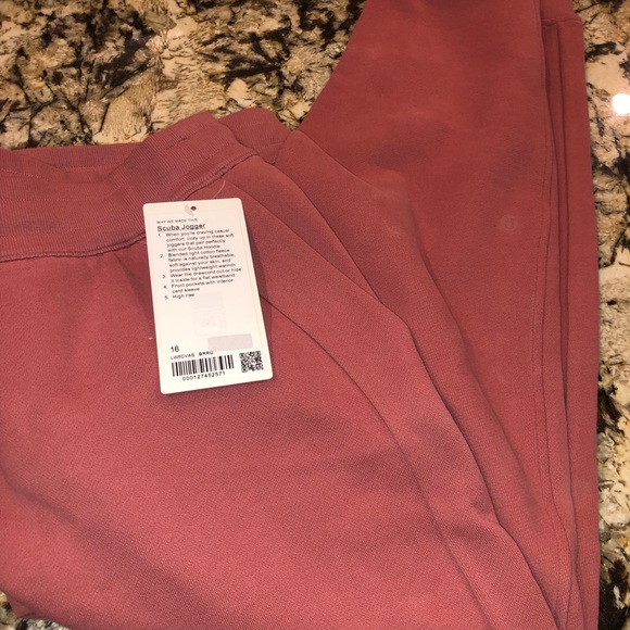 “Brier Rose” colored lululemon scuba high rise jogger 28 inch - Picture 3 of 4